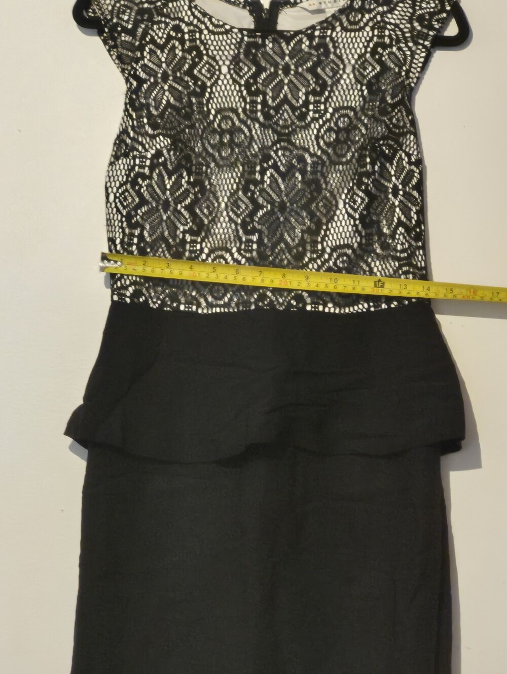 Dress - Picture 2 of 4